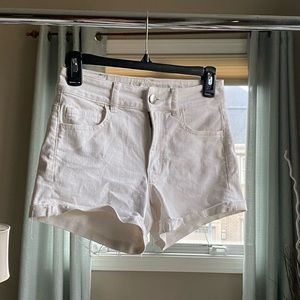 Lightly worn American Eagle white denim high-rise shorts, US size 0.